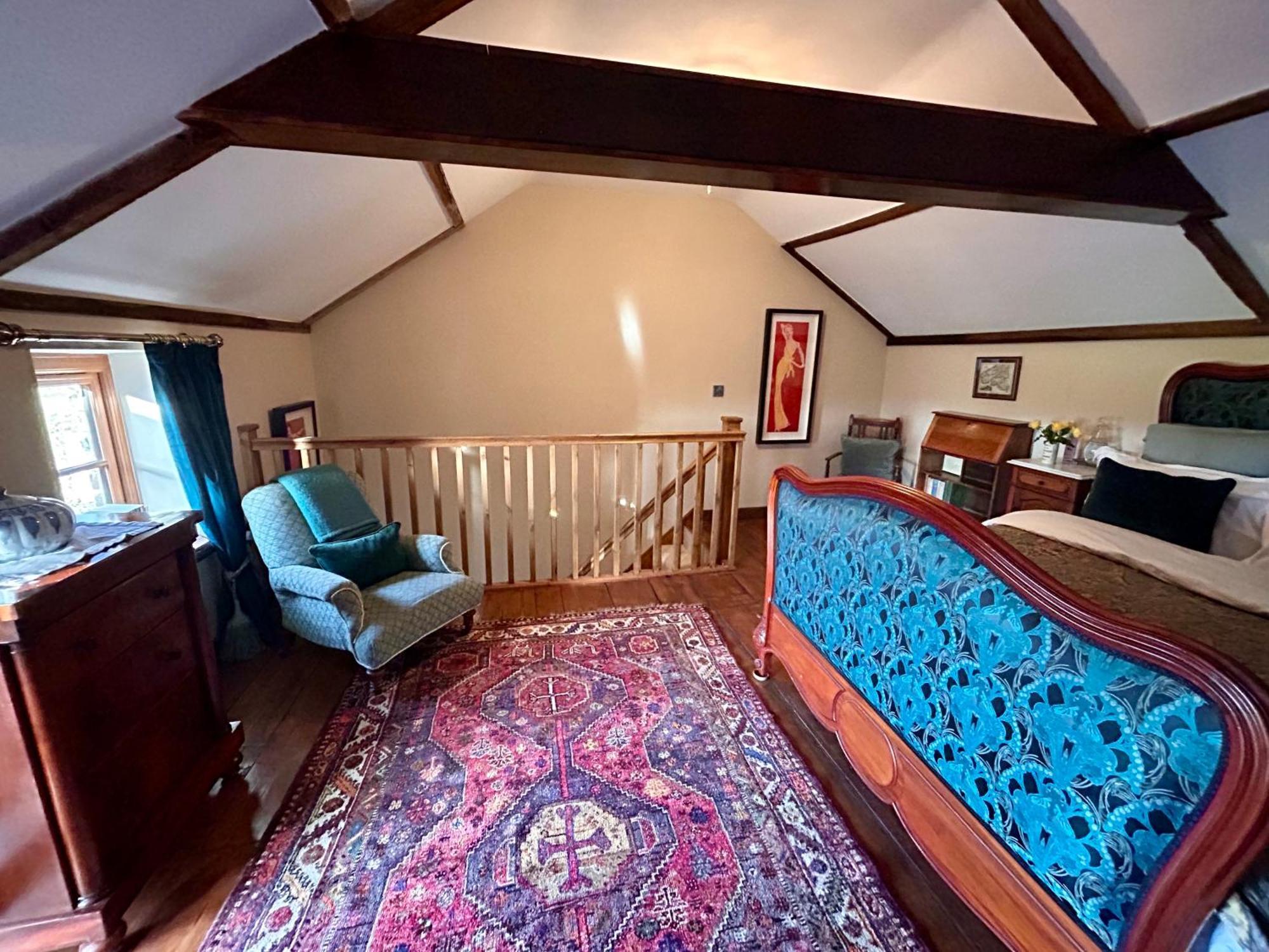 Charming Country Cottage With Oak Beams In Historic Setting, Brecon Beacons Retreat Llangadog 외부 사진