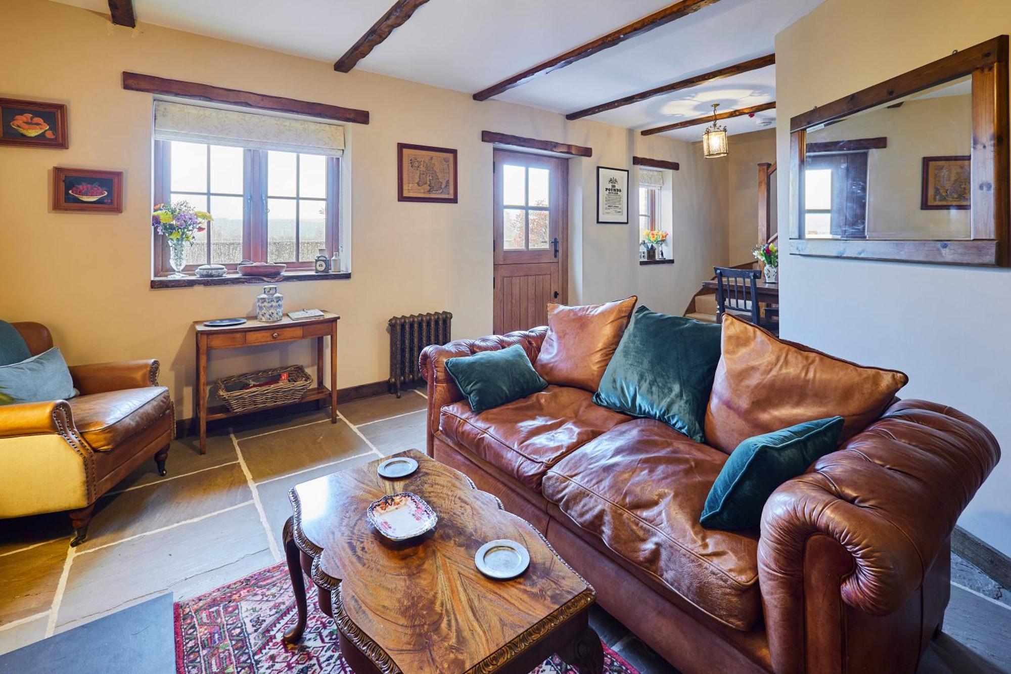 Charming Country Cottage With Oak Beams In Historic Setting, Brecon Beacons Retreat Llangadog 외부 사진